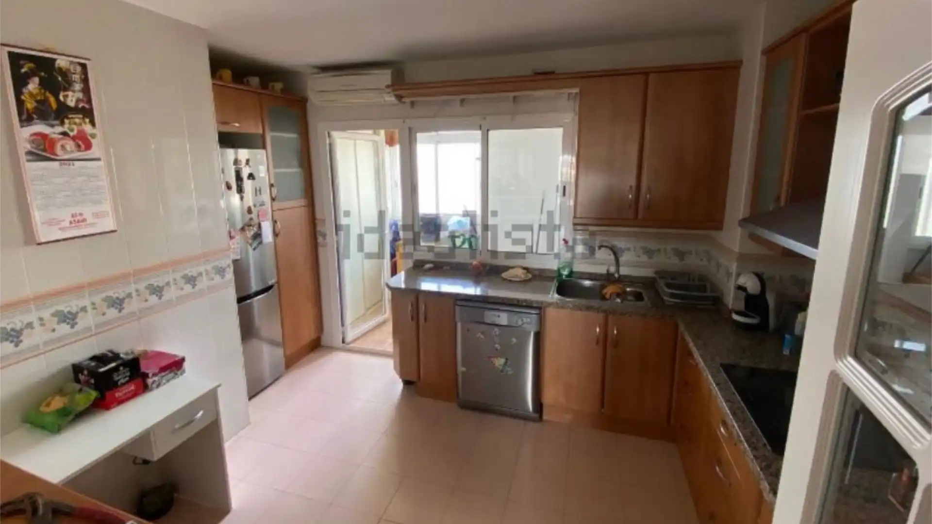 Cocina de Piso para compartir en  Almería Capital con Aire acondicionado, Calefacción y Jardín privado