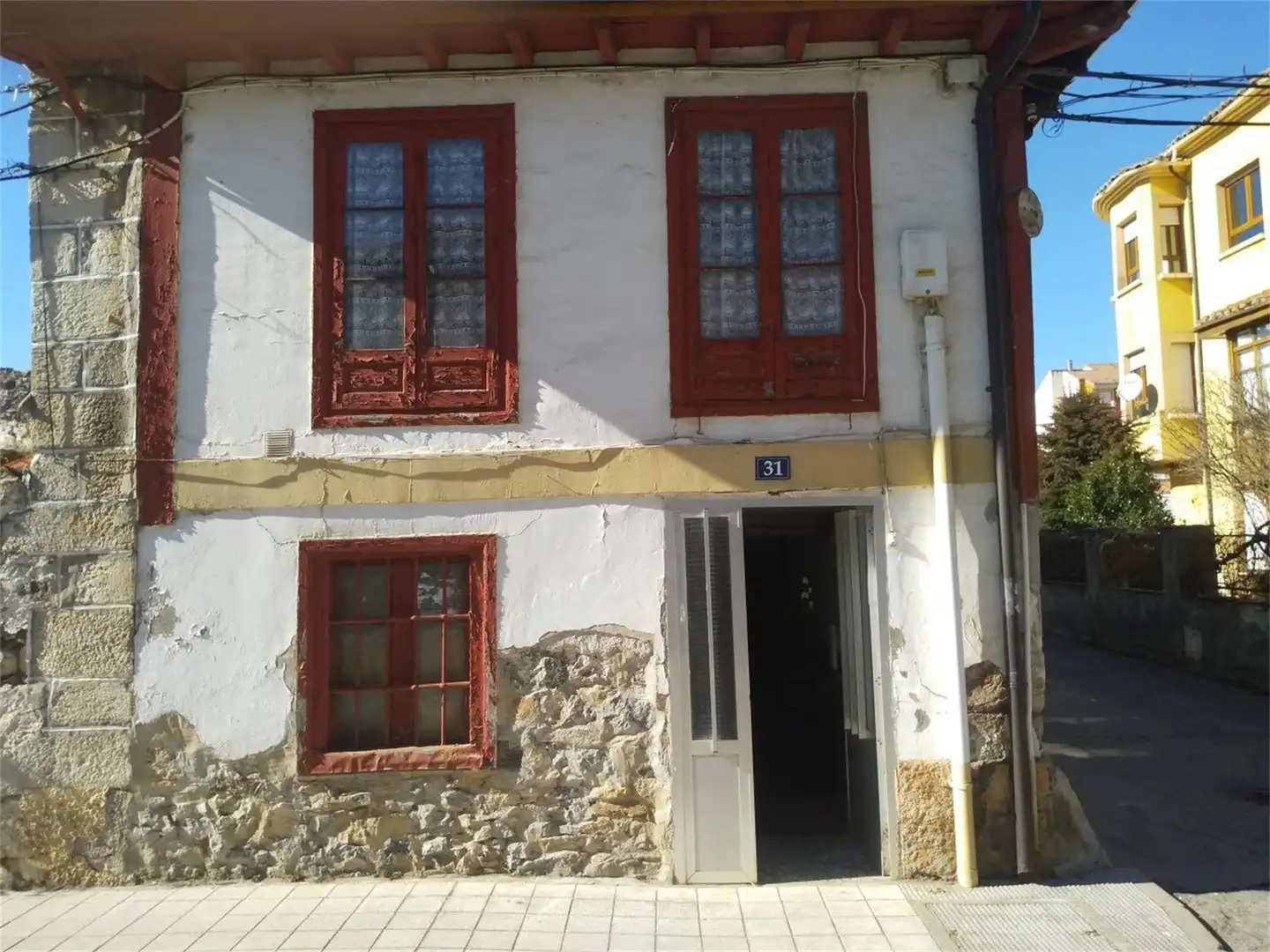 Finca rústica en venta en Calle Labradores, Cervera de Pisuerga Vista exterior de Finca rústica en venta en Cervera de Pisuerga con Calefacción y Amueblado