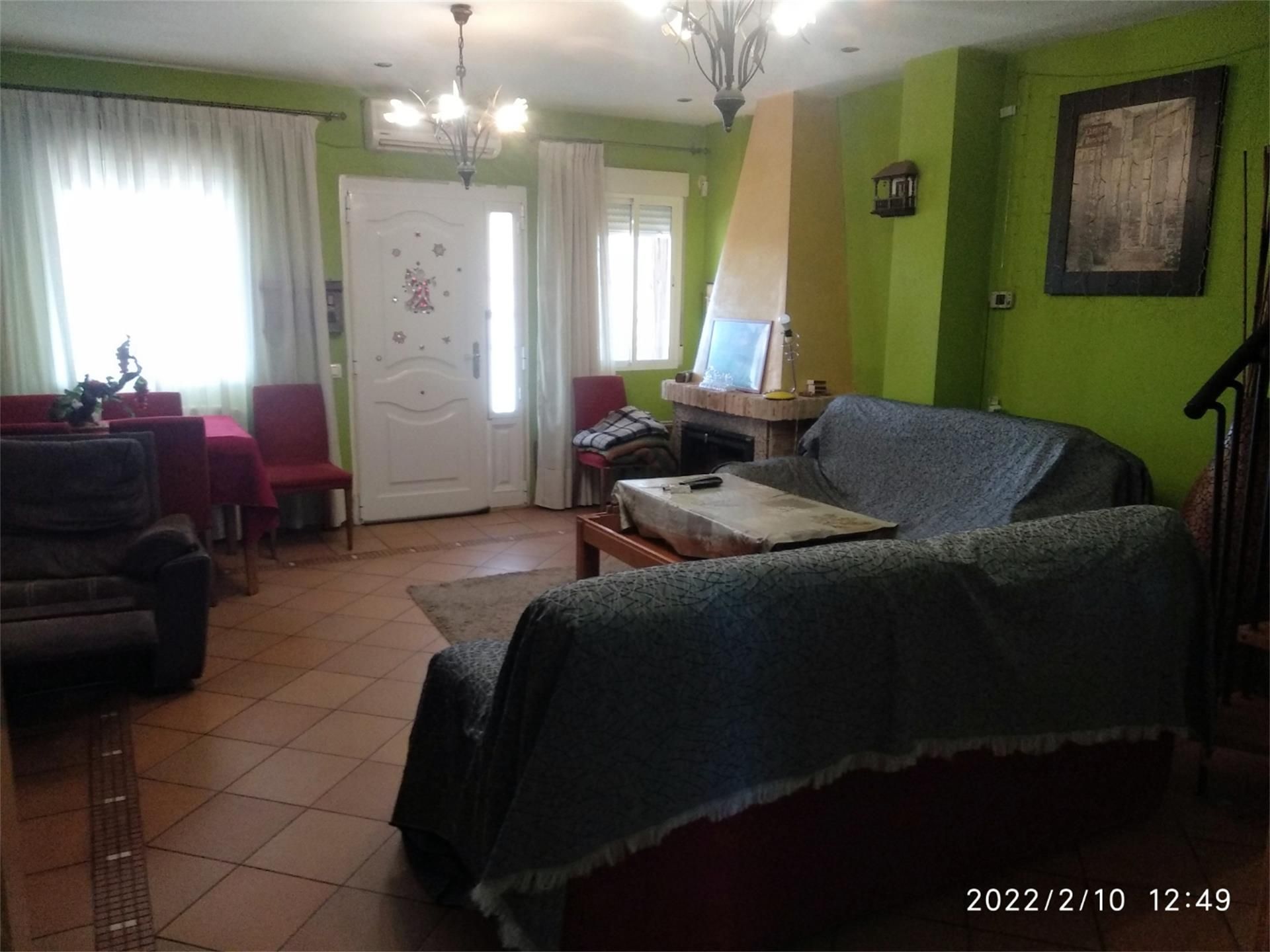 Sala d'estar de Casa o xalet en venda en El Viso de San Juan amb Aire condicionat, Terrassa i Piscina