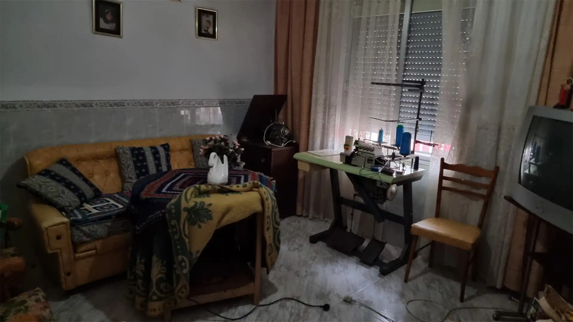 Erdgeschoss zum Verkauf in Calle Quevedo, 30, Villarta de San Juan Schlafzimmer von Erdgeschoss zum Verkauf in Villarta de San Juan mit Heizung, Möbliert und Ofen