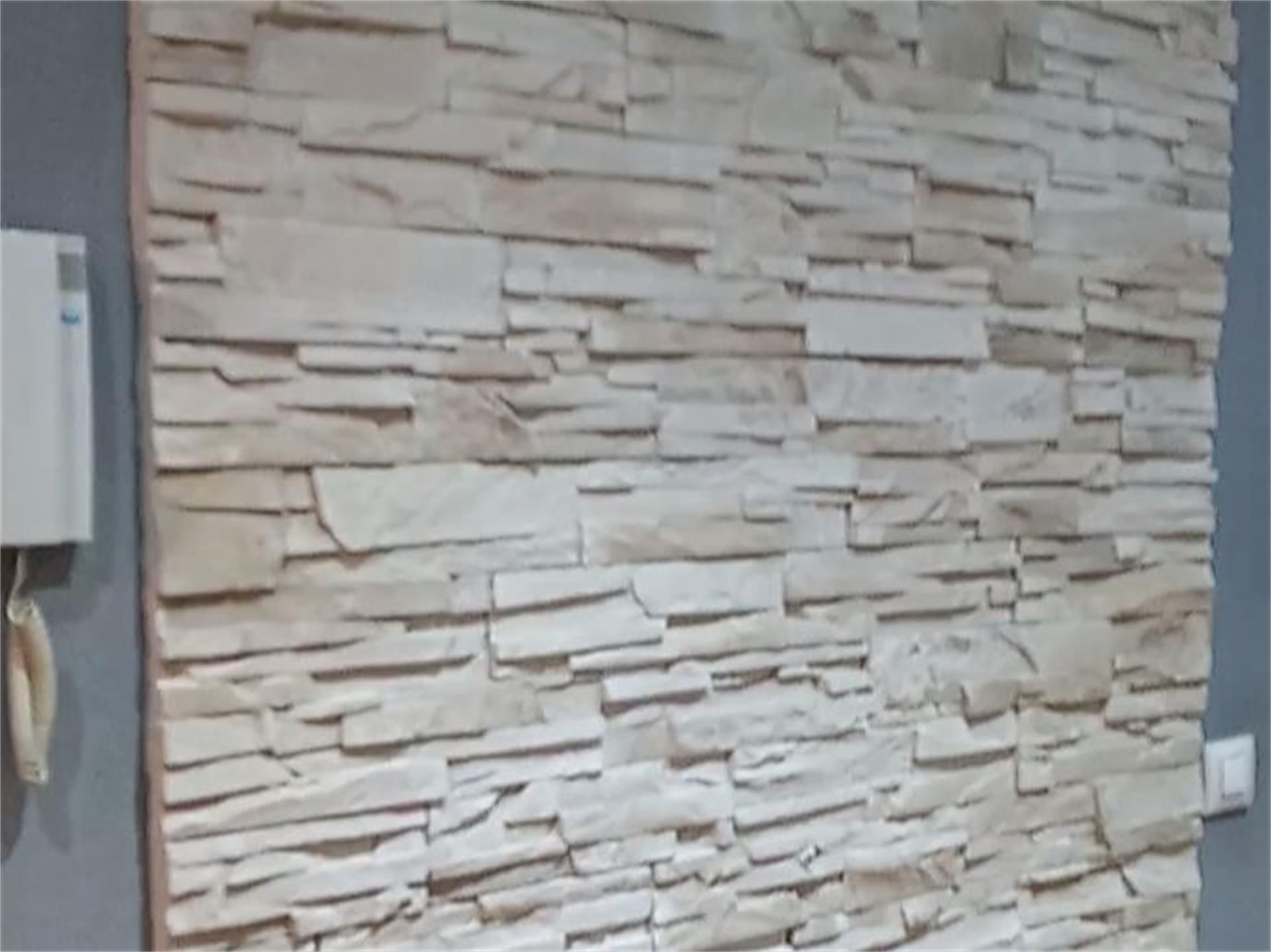Vista exterior de Pis en venda en Guijuelo amb Calefacció, Jardí privat i Parquet
