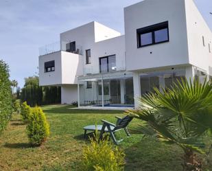 Jardí de Casa o xalet en venda en Mijas amb Aire condicionat, Terrassa i Piscina