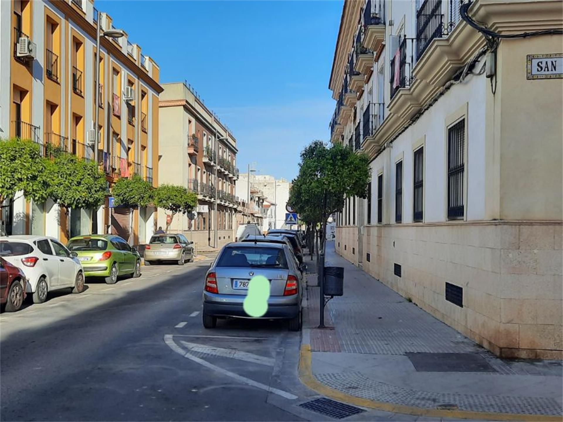 Vista exterior de Casa o xalet en venda en Dos Hermanas