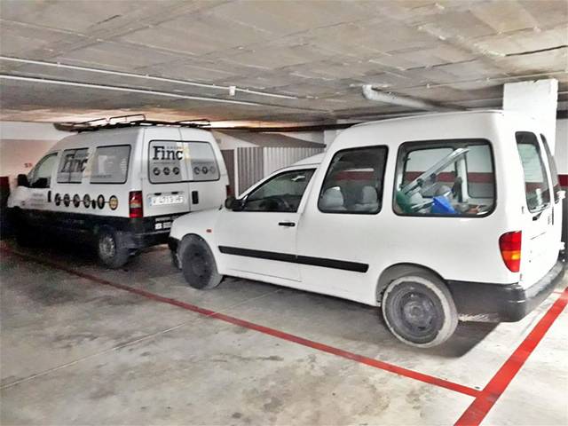 Garaje en Venta en Avenida Profr. Enrique T. Galván en El Toscar