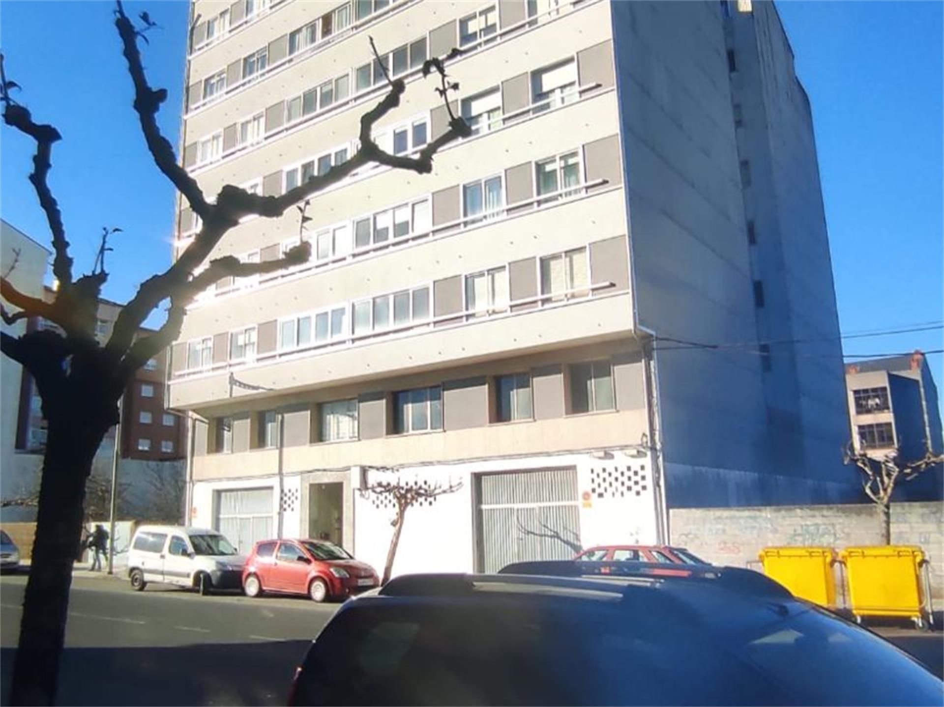 Vista exterior de Piso en venta en A Estrada  con Calefacción, Parquet y Terraza