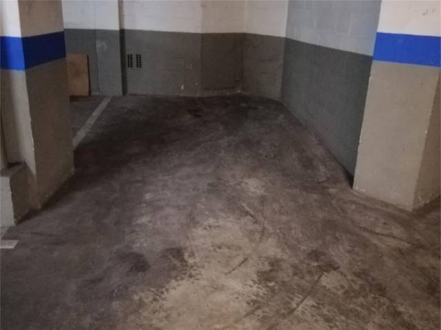 Garaje en Alquiler en Avenida de la Aurora en Carranque - Haza Cuevas