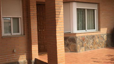 Photo 2 of Single-family semi-detached for sale in Calle Carretera, Los Navalucillos, Toledo