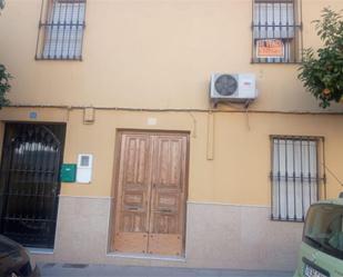 Vista exterior de Casa adosada en venda en Nueva Carteya