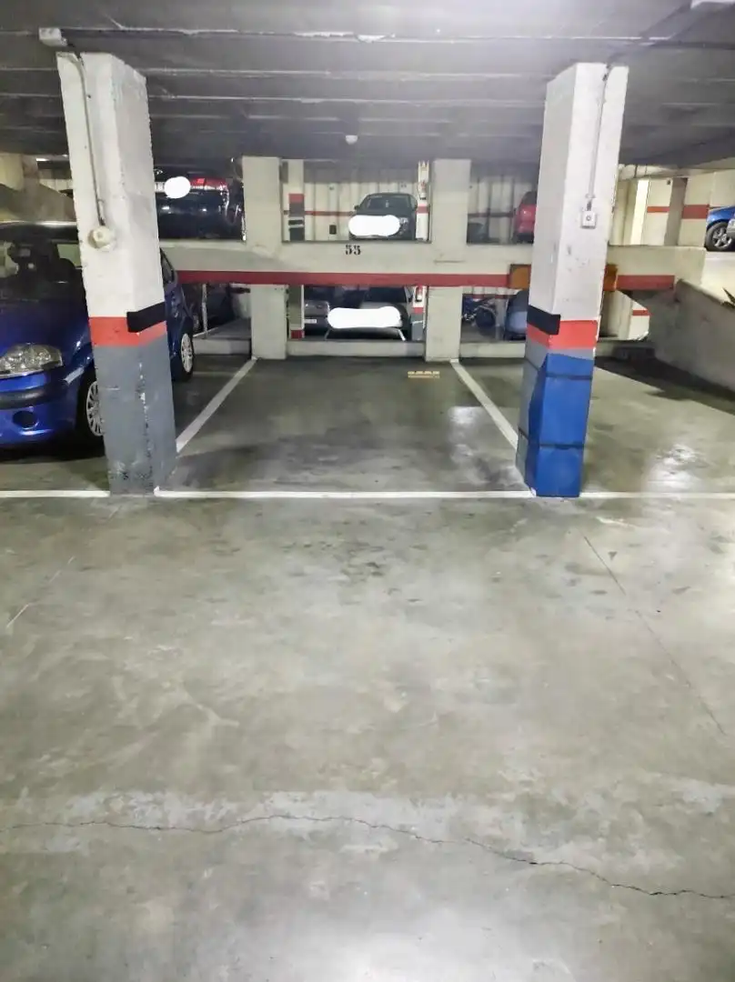 Aparcament de Garatge en venda en Madrid