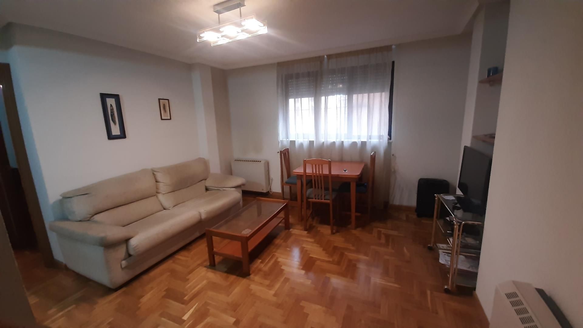 Sala d'estar de Apartament en venda en Salamanca Capital