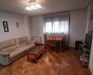 Living room of Apartment for sale in Salamanca Capital  with Heating, Parquet flooring and Furnished