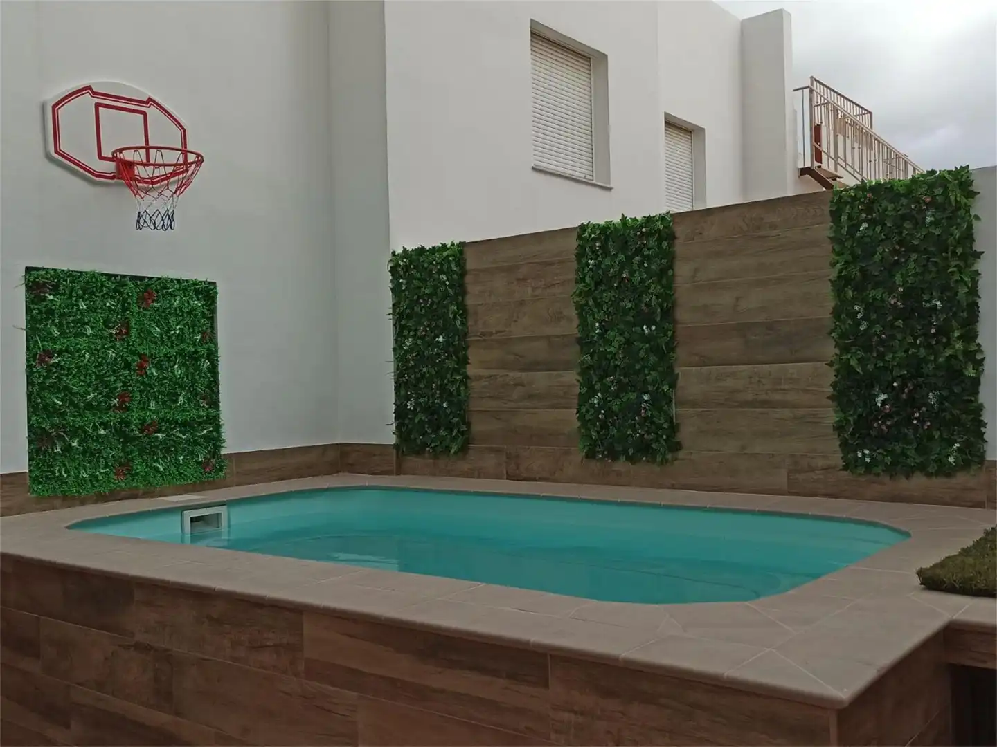 Casa adosada en venta en Calle Flora Tristán, 13, Morón de la Frontera Piscina de Casa adosada en venta en Morón de la Frontera con Aire acondicionado, Piscina y Balcón