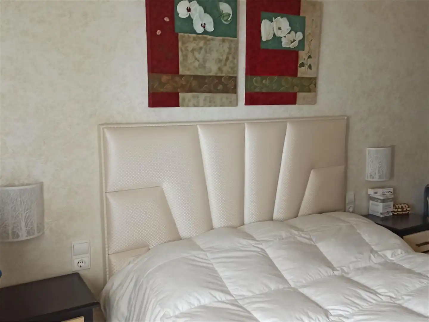 Casa adosada en venta en Calle Flora Tristán, 13, Morón de la Frontera Habitación de Casa adosada en venta en Morón de la Frontera con Aire acondicionado, Piscina y Balcón