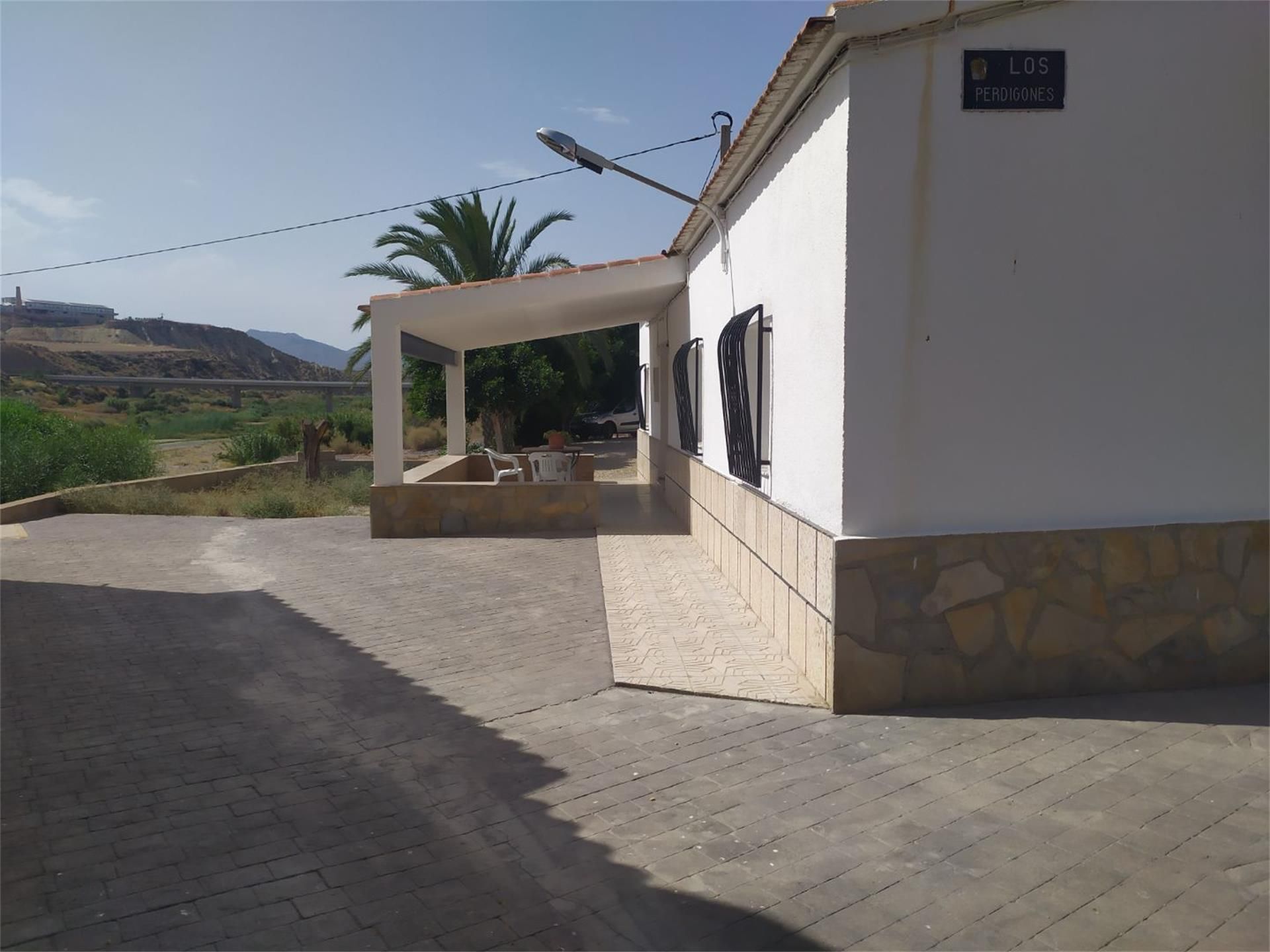 Vista exterior de Casa adosada en venda en Cuevas del Almanzora