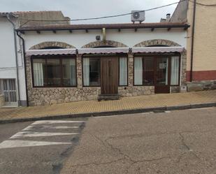 Vista exterior de Local en venda en Serradilla del Llano amb Aire condicionat