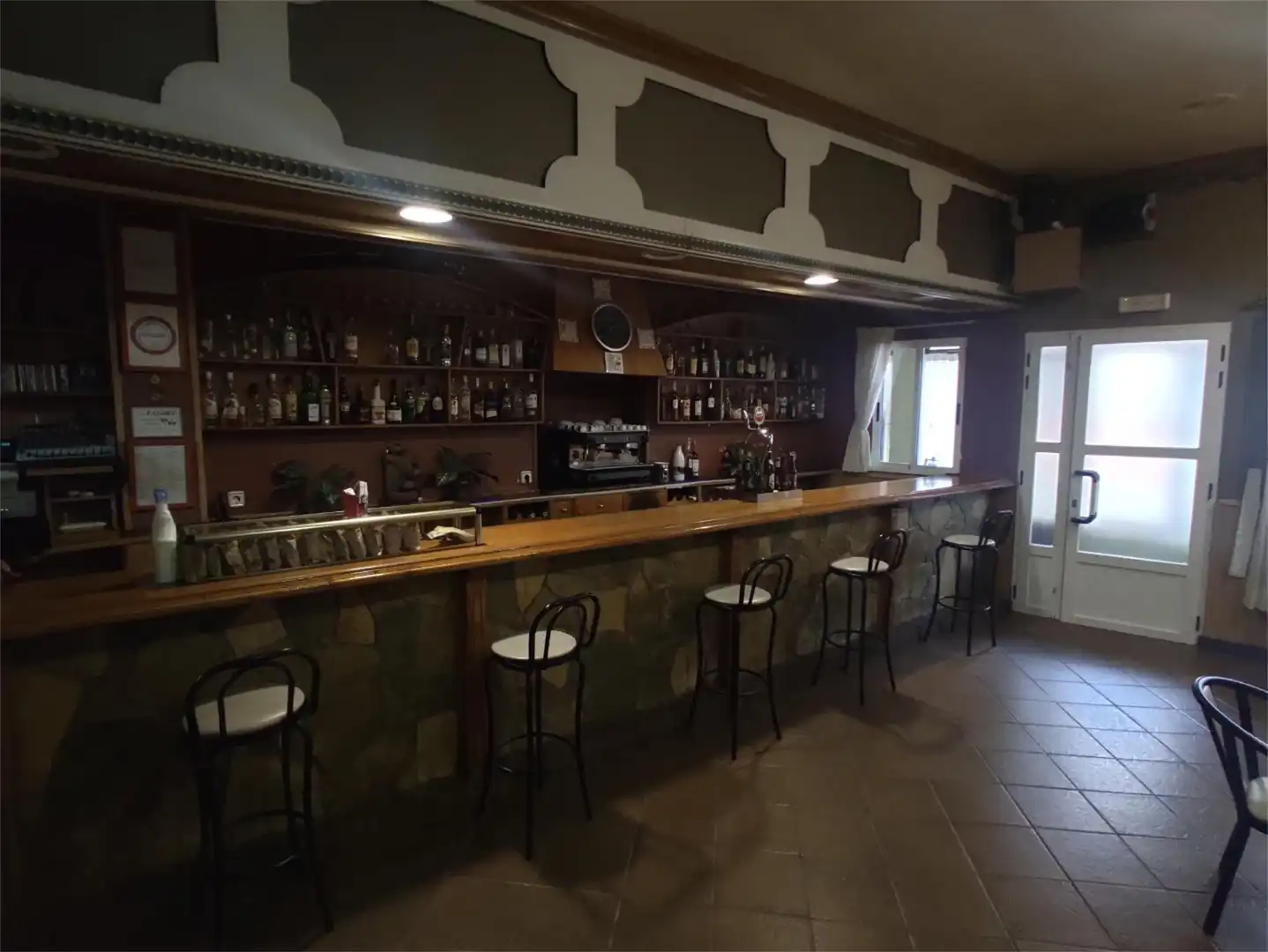 Local en venta en Avenida Dieciocho Julio Travesía Primera, 947, Serradilla del Llano Local en venta en Serradilla del Llano con Aire acondicionado y Calefacción