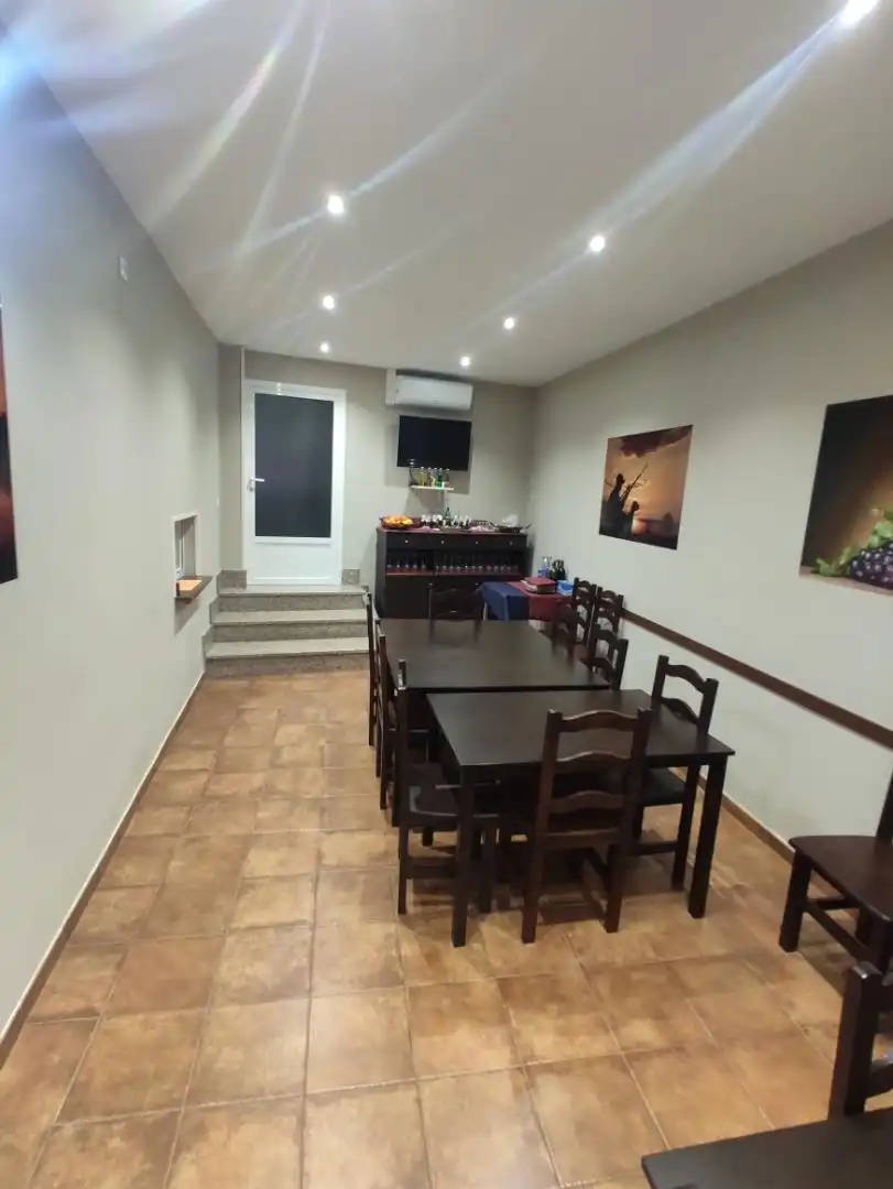 Local en venta en Avenida Dieciocho Julio Travesía Primera, 947, Serradilla del Llano Local en venta en Serradilla del Llano con Aire acondicionado y Calefacción