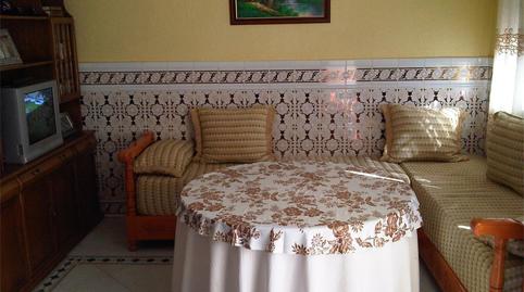 Casa adosada en venta en Calle Luis Cernuda, Centro, Melilla Capital - imagen 4 Foto 4 de Casa adosada en venta en Calle Luis Cernuda, Centro, Melilla Capital