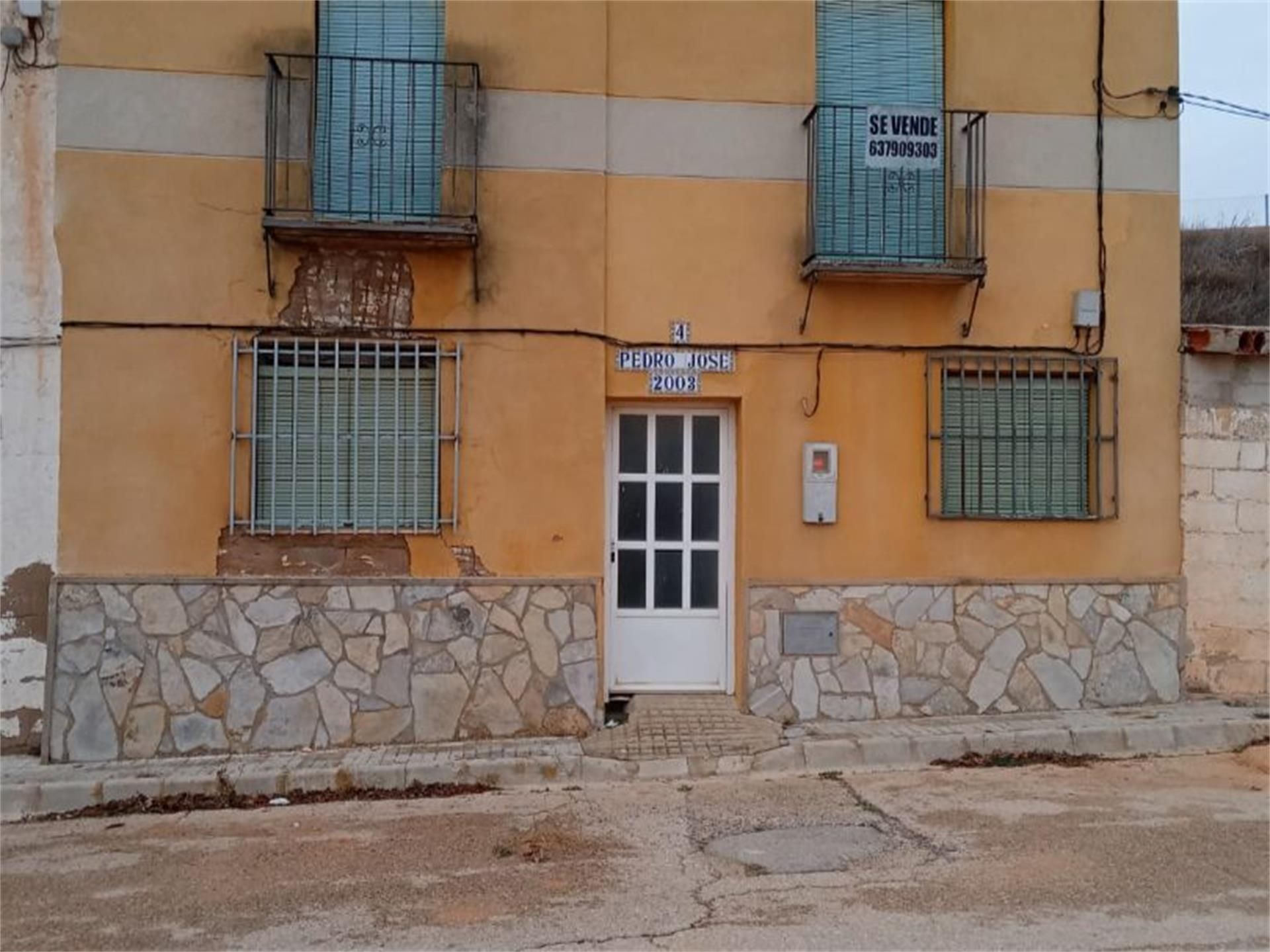 Exterior view of Country house for sale in Fuentealbilla