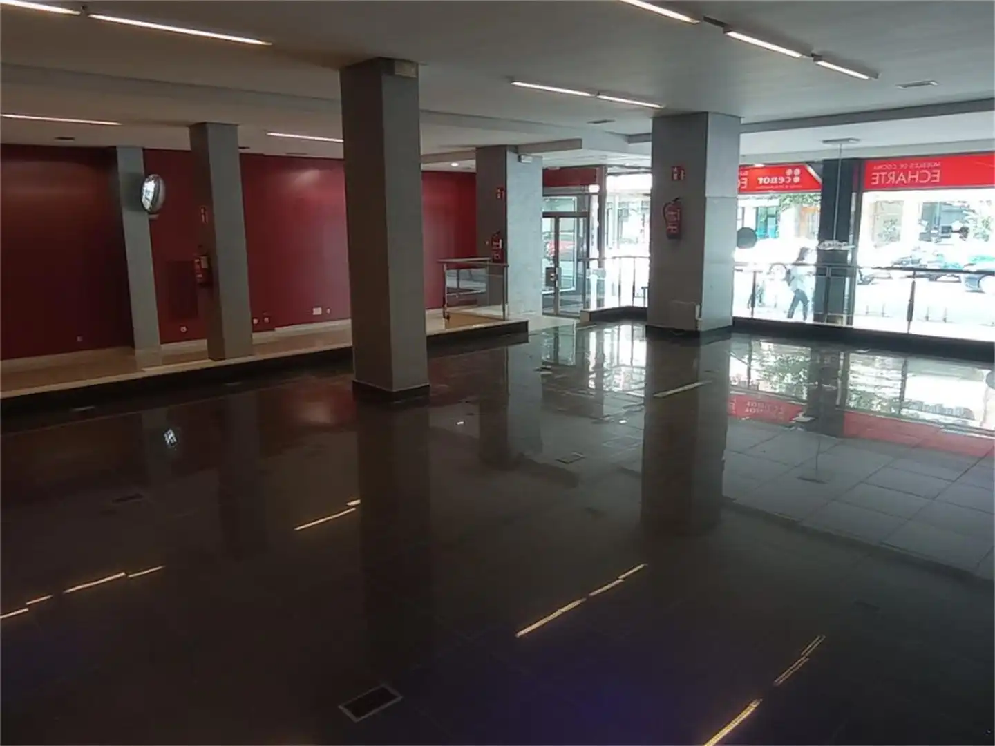 Local de alquiler en Calle Adriano VI, 11, Lovaina Local de alquiler en Vitoria - Gasteiz con Aire acondicionado y Calefacción