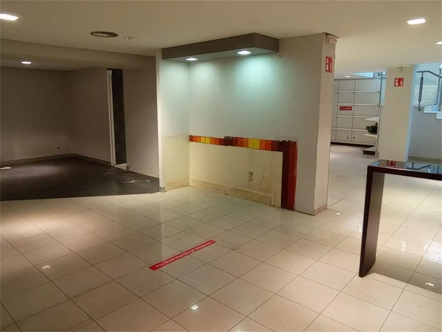 Local de alquiler en Calle Adriano VI, 11, Lovaina Local de alquiler en Vitoria - Gasteiz con Aire acondicionado y Calefacción