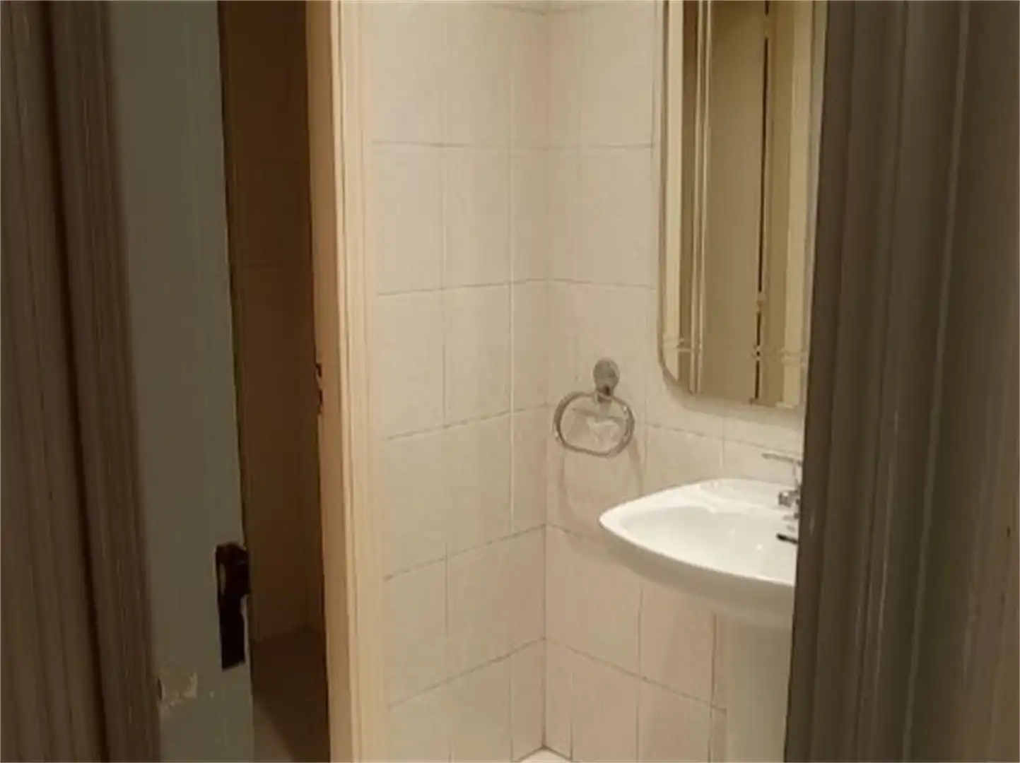 Local de alquiler en Calle Adriano VI, 11, Lovaina Baño de Local de alquiler en Vitoria - Gasteiz con Aire acondicionado y Calefacción