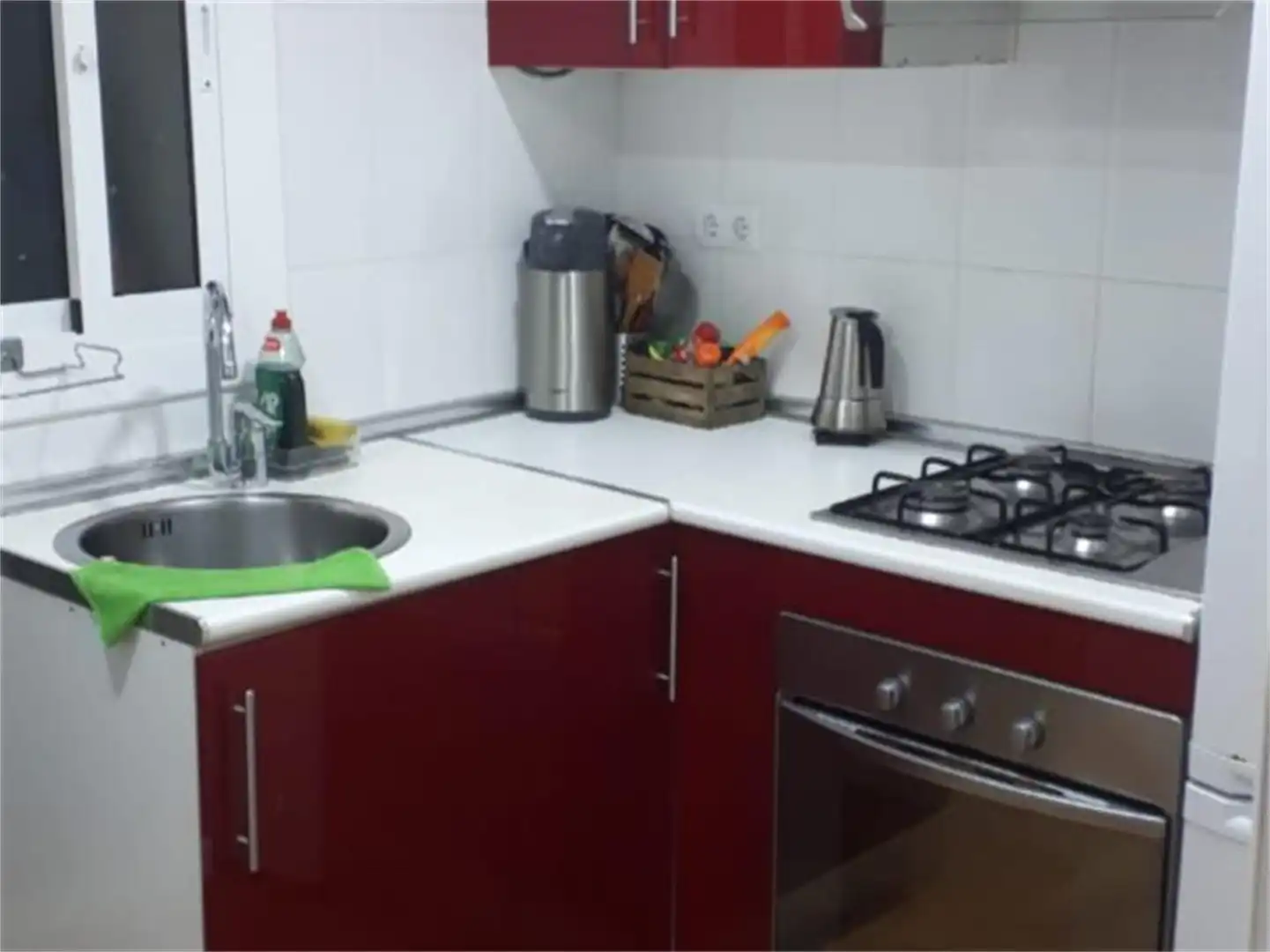 Cocina de Piso para compartir en Castelldefels con Aire acondicionado, Calefacción y Jardín privado