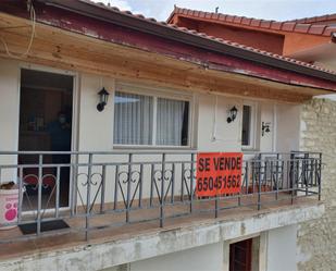 Vista exterior de Casa adosada en venda en Medina de Pomar amb Terrassa