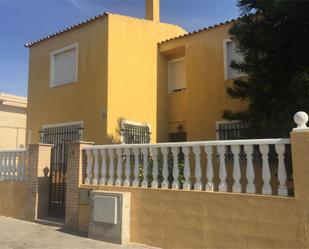 Vista exterior de Casa o xalet en venda en Alquerías del Niño Perdido amb Aire condicionat i Terrassa