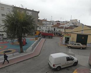 Vista exterior de Pis en venda en San Martín del Tesorillo amb Terrassa, Moblat i Forn