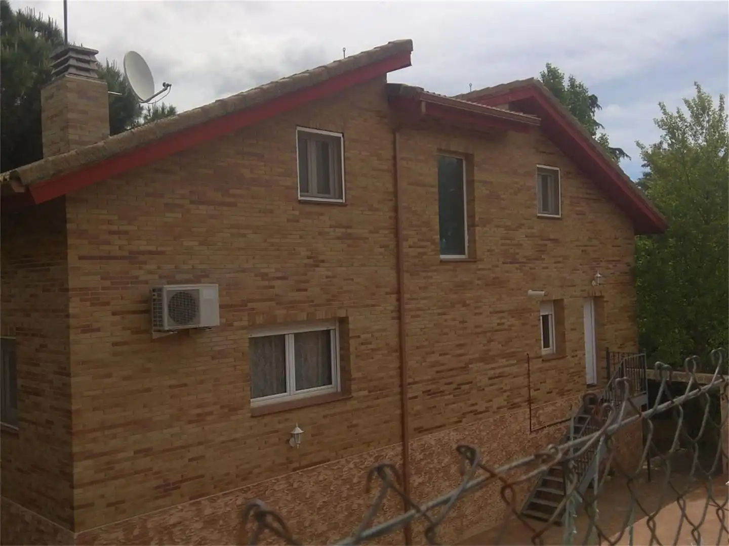 Casa o chalet en venta en Calle Chaparros, 6, Pino Alto - Navarredonda Vista exterior de Casa o chalet en venta en Valdemorillo con Aire acondicionado y Terraza