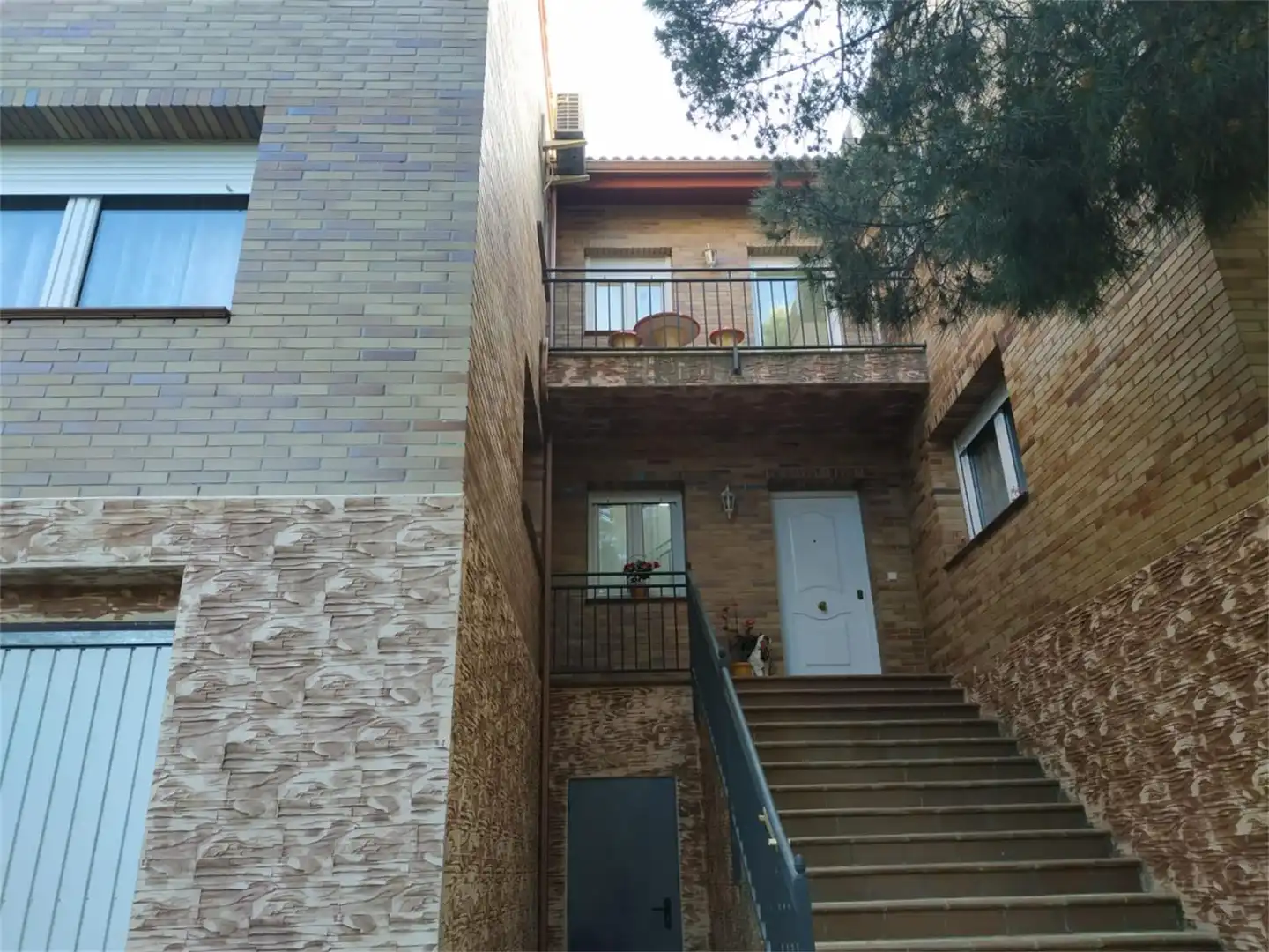 Casa o chalet en venta en Calle Chaparros, 6, Pino Alto - Navarredonda Vista exterior de Casa o chalet en venta en Valdemorillo con Aire acondicionado y Terraza
