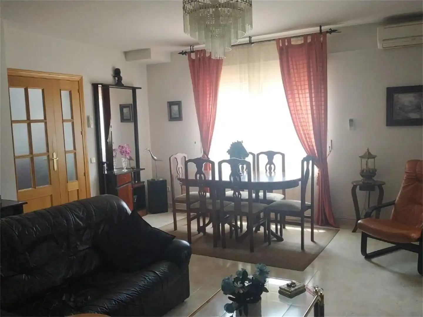 Casa o chalet en venta en Calle Chaparros, 6, Pino Alto - Navarredonda Comedor de Casa o chalet en venta en Valdemorillo con Aire acondicionado y Terraza