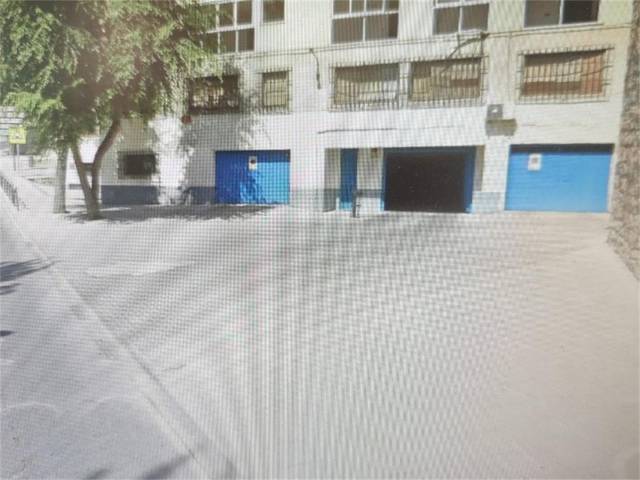 Garaje en Alquiler en Avenida de Santa Bárbara en Santa Bárbara