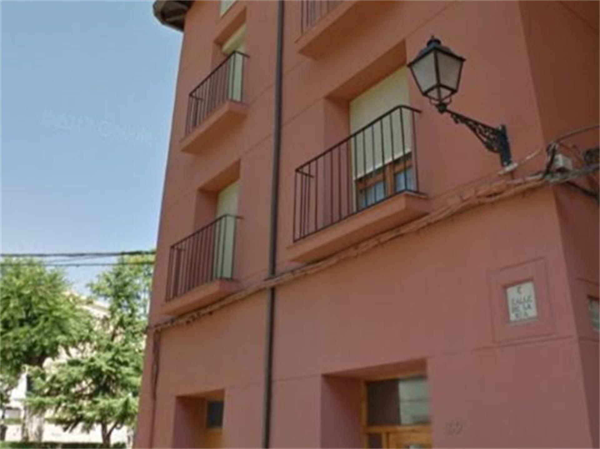 Vista exterior de Casa adosada en venda en Calatayud amb Aire condicionat, Calefacció i Terrassa