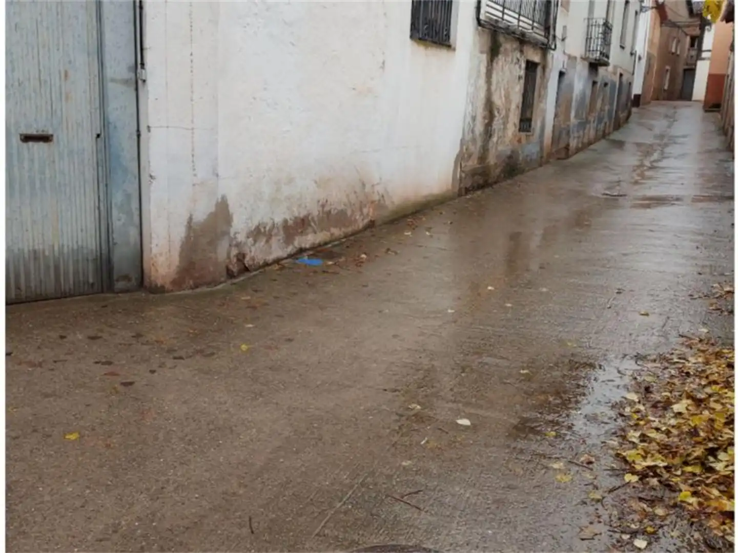 Vista exterior de Casa adosada en venta en Camprovín con Terraza, Trastero y Amueblado