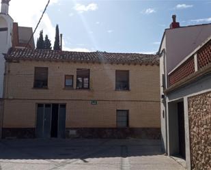 Vista exterior de Casa adosada en venda en Malón amb Terrassa i Balcó