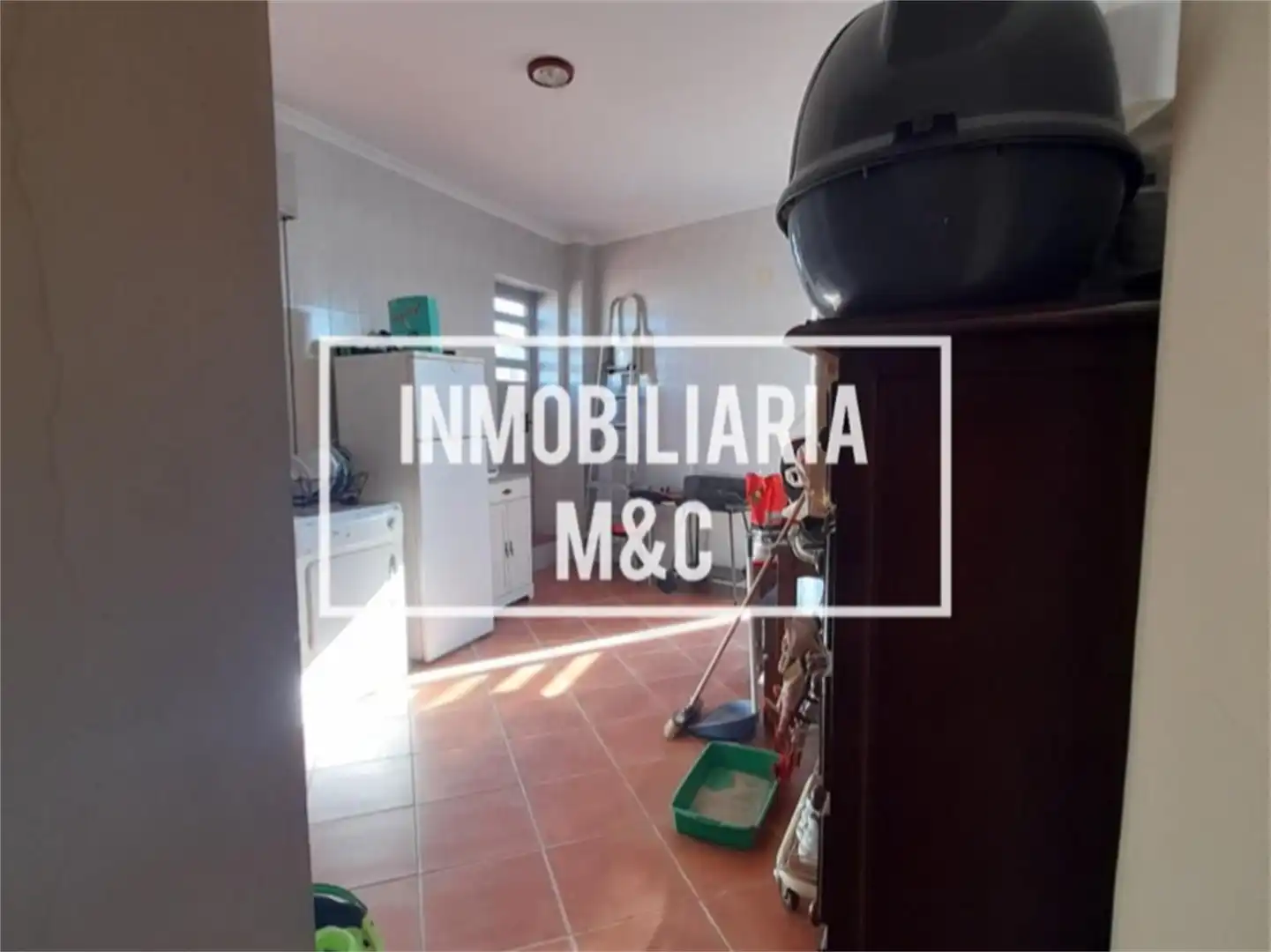 Casa adosada en venta en Calle Perdiz, Salesianos Cocina de Casa adosada en venta en Utrera con Aire acondicionado, Calefacción y Terraza