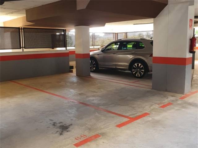 Garaje en Venta en Avenida de Lope de Vega, 5 en El Tejar - Hacienda Bizcochero