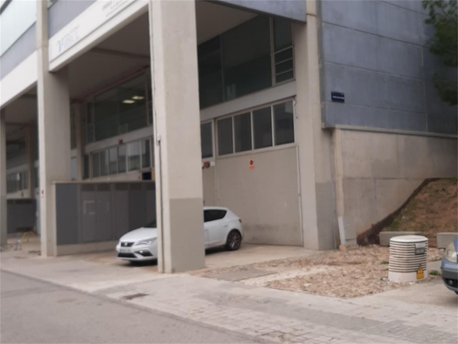 Exterior view of Industrial buildings to rent in Badalona