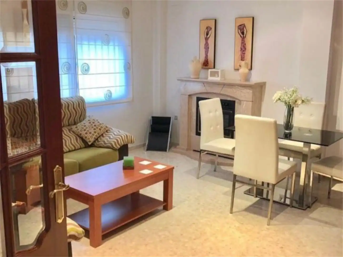 Casa adosada en venta en Calle General Luis Fernández Córdoba, Guadalcázar Sala de estar de Casa adosada en venta en Guadalcázar con Aire acondicionado, Calefacción y Trastero