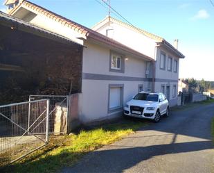 Exterior view of Single-family semi-detached for sale in Cabana de Bergantiños  with Terrace