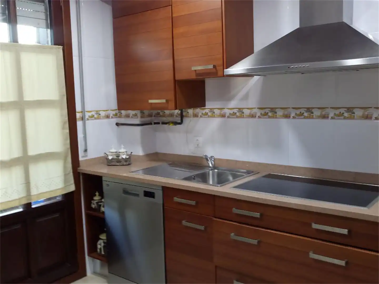 Houses for rent in Barrio el Carité, Hazas de Cesto Kitchen of Houses for rent in Hazas de Cesto with Terrace and Balcony