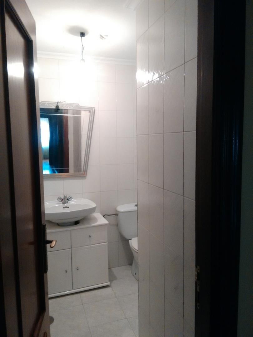 Bathroom of Flat for sale in Los Corrales de Buelna   with Storage room, Furnished and Oven