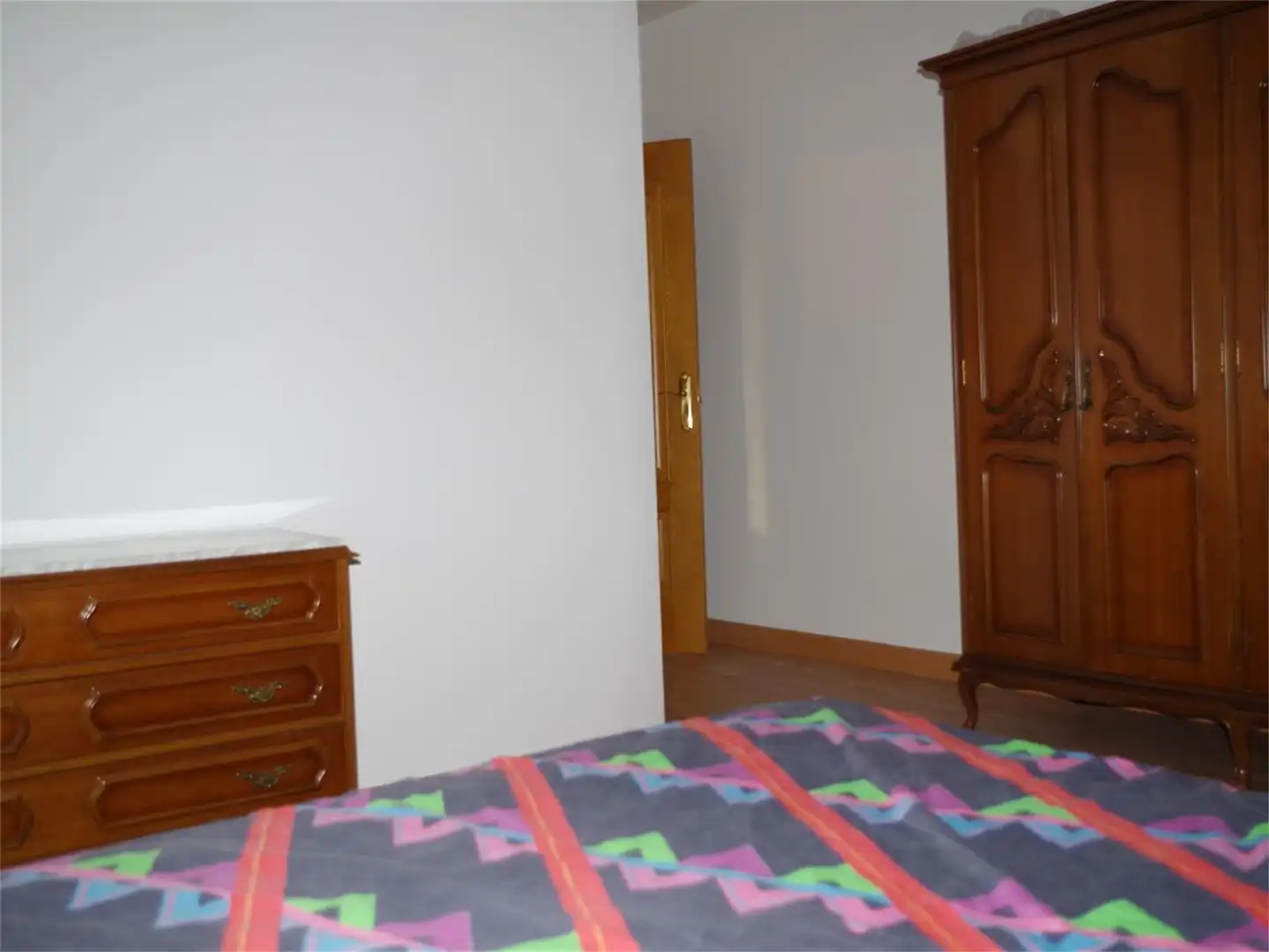 Wohnung zum Verkauf in Plaza de San Pascual, Pinos Puente Schlafzimmer von Wohnung zum Verkauf in Pinos Puente mit Balkon