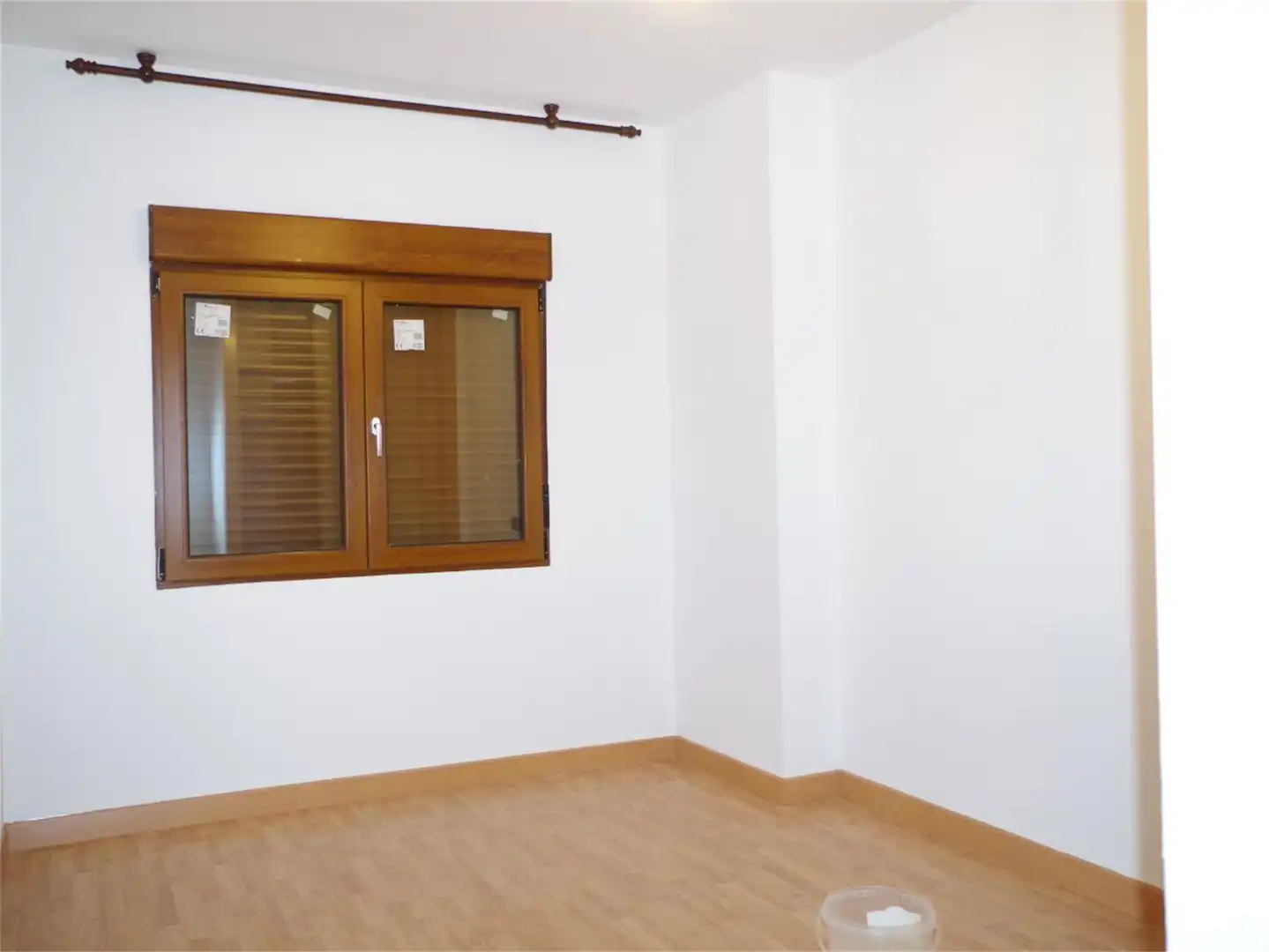 Wohnung zum Verkauf in Plaza de San Pascual, Pinos Puente Schlafzimmer von Wohnung zum Verkauf in Pinos Puente mit Balkon
