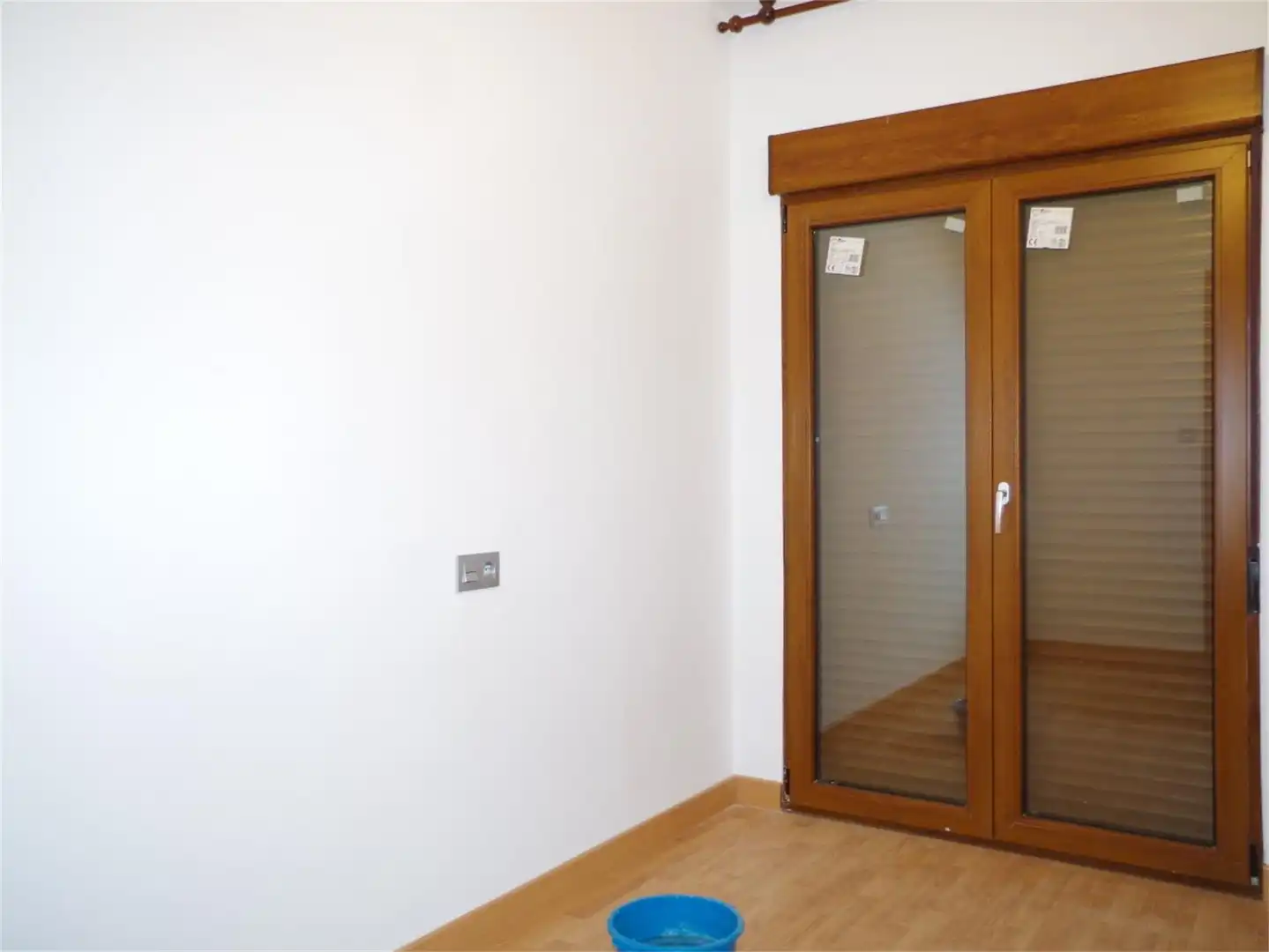 Wohnung zum Verkauf in Plaza de San Pascual, Pinos Puente Wohnung zum Verkauf in Pinos Puente mit Balkon