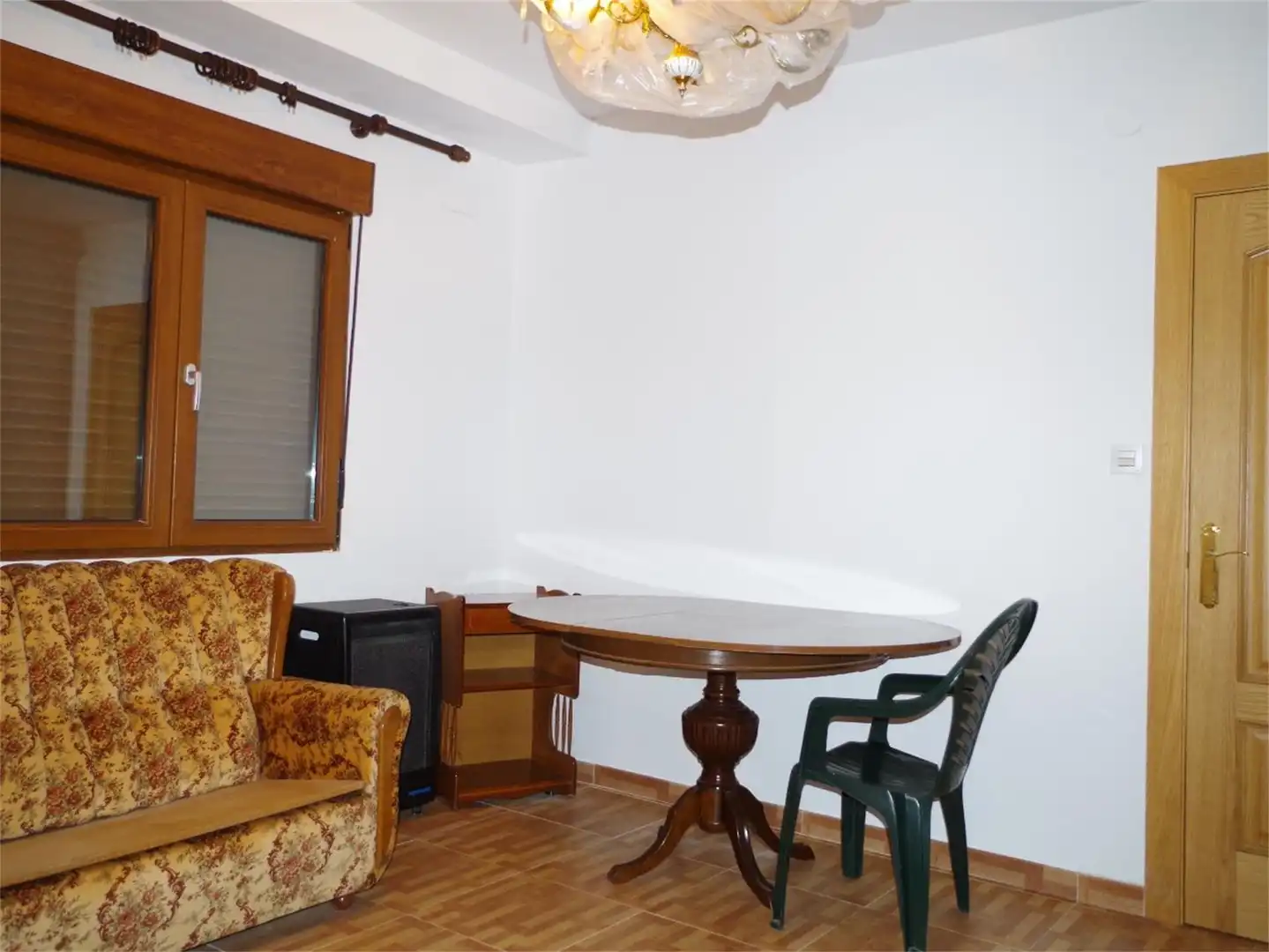 Wohnung zum Verkauf in Plaza de San Pascual, Pinos Puente Esszimmer von Wohnung zum Verkauf in Pinos Puente mit Balkon