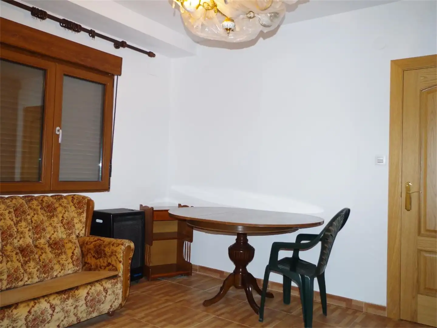 Wohnung zum Verkauf in Plaza de San Pascual, Pinos Puente Esszimmer von Wohnung zum Verkauf in Pinos Puente mit Balkon
