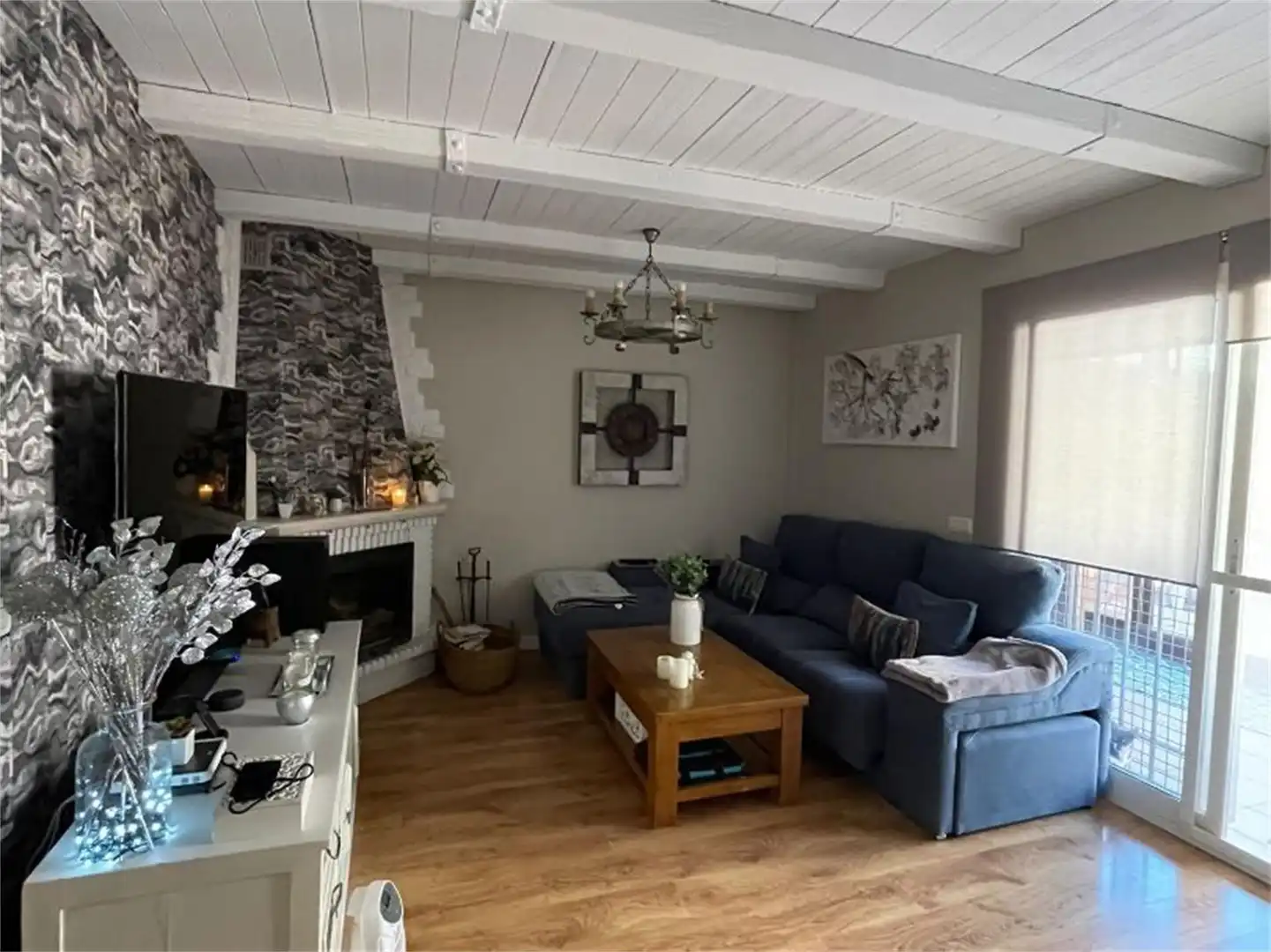 Living room of Detached homes for sale in Algeciras  with Air Conditioner, Heating and Private garden